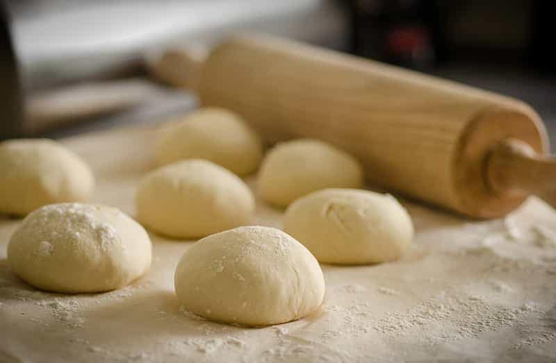 Baking rolls dough in this baking book